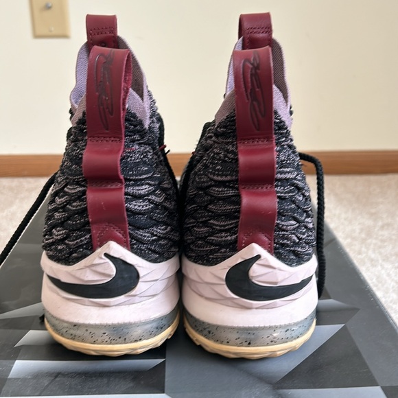 Nike Lebron XV size 9 - Picture 4 of 5